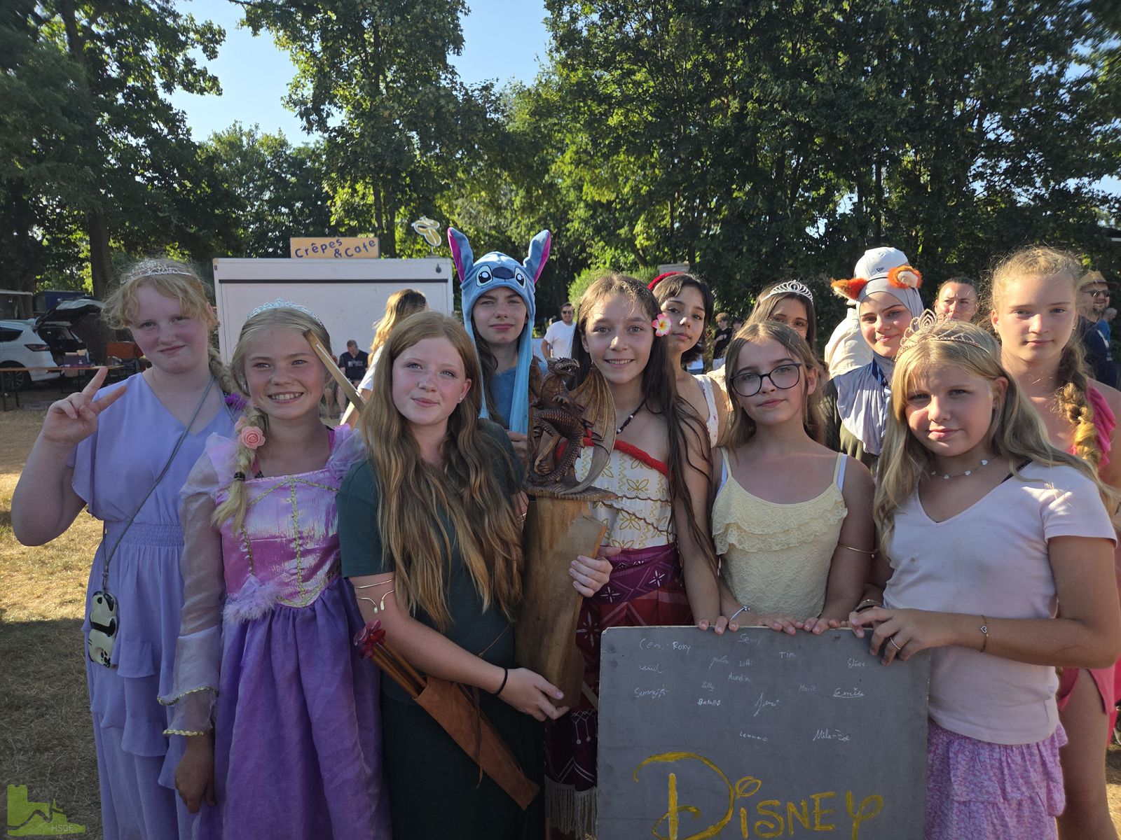 Starke Paddelschläge und kreative Drachen: 6b gewinnt Parents Creative Award beim Schüler-Cup